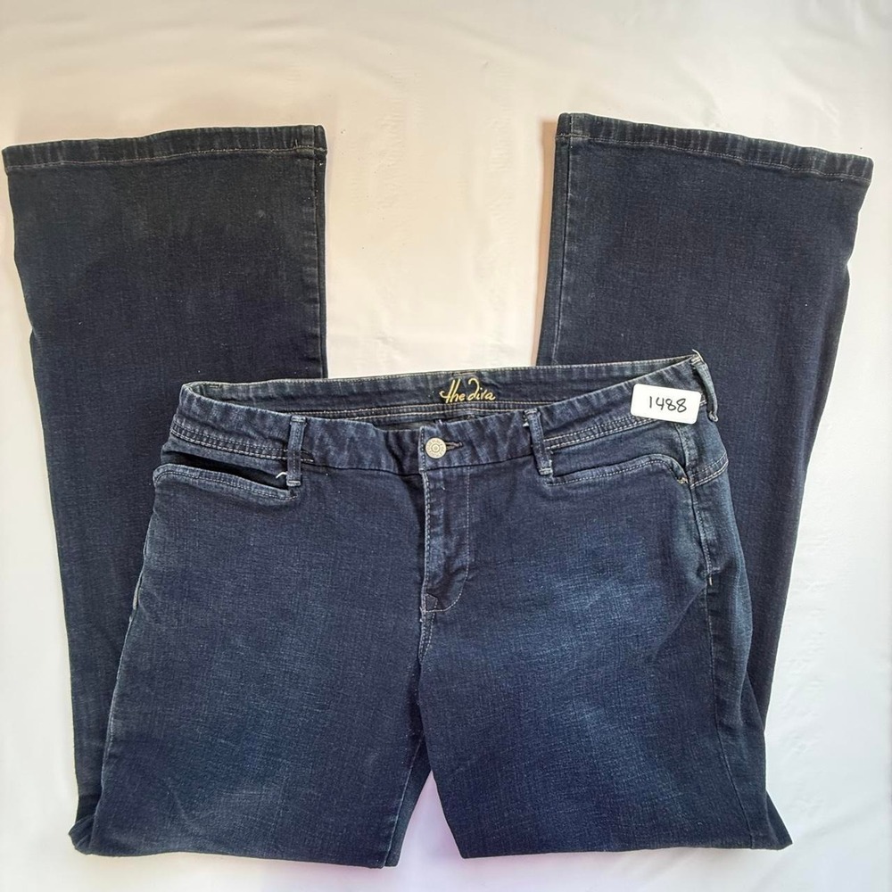Y2K Low Rise Flare Old Navy The Diva Dark Wash Jeans Size 12 -Woman's